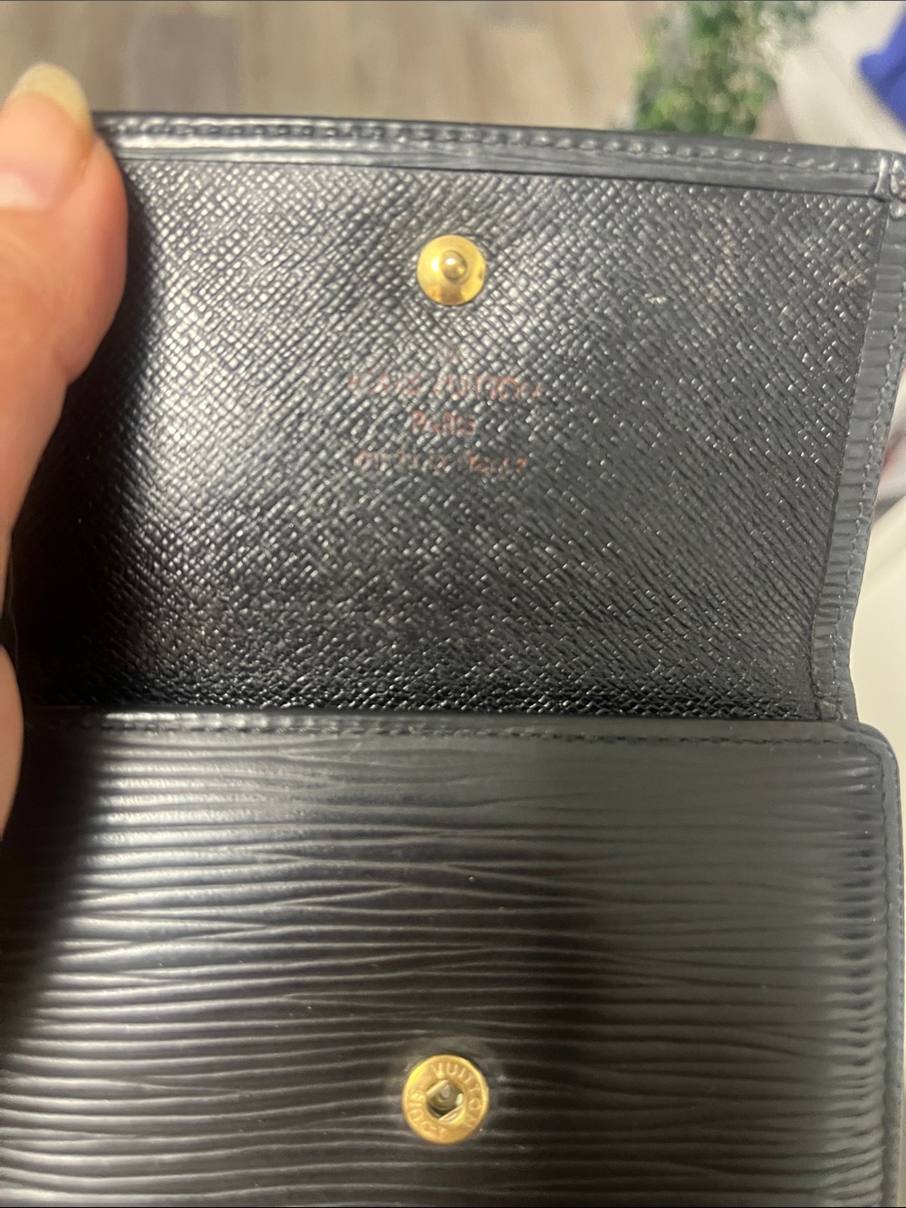 LV epi black wallet - Picture 2 of 3